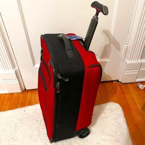 SWISS GEAR Vintage 24" Expandable Soft Side Suitcase, Red, 2-Wheels